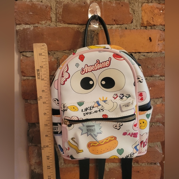 Awesome purse backpack style graphic cartoon print - Picture 4 of 8